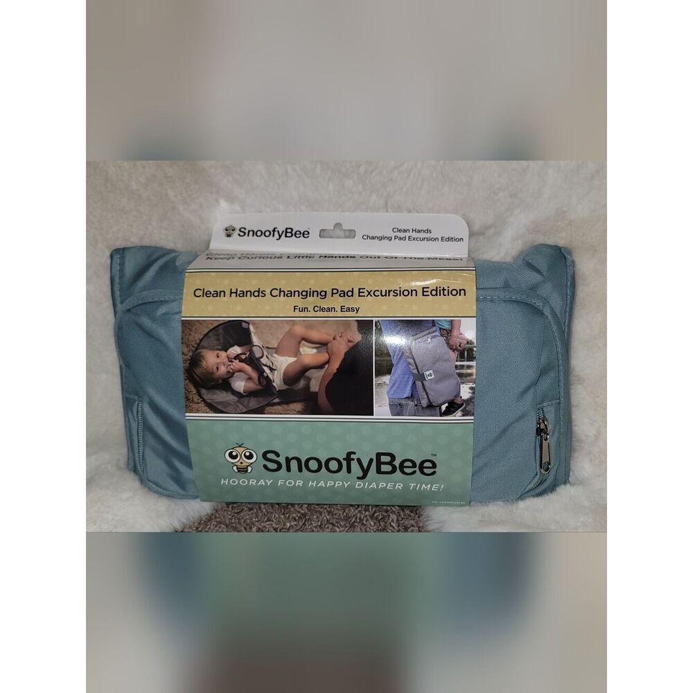 SnoofyBee Portable 3 in 1 Clean Hands Changing Pad Clutch Water Resistant • New